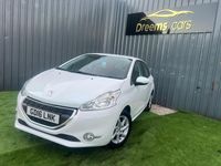 Used Peugeot 208 Active 82 HP (60 kW) 2016 White Hatchback