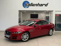 Used Jaguar XE Prestige 200 HP (147 kW) 2015 Red Sedan