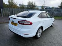 Used Ford Mondeo Business Edition 140 HP (102 kW) 2012 White Hatchback