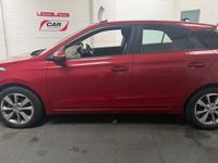 Used Hyundai i20 SE 100 HP (73 kW) 2016 Red Hatchback