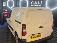 Used Citroën Berlingo 75 HP (55 kW) 2013 White MPV