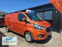 Used Ford Transit Custom Limited 130 HP (95 kW) 2021 Orange Van
