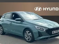 Used Hyundai i20 Advanced 101 HP (74 kW) 2024 Green Hatchback
