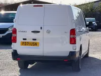 Used Vauxhall Vivaro S 150 HP (110 kW) 2022 White MPV