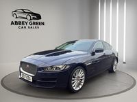 Begagnad Jaguar XE Portfolio 180 HK (132 kW) 2017 Blå Sedan