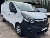 Used Vauxhall Vivaro 90 HP (66 kW) 2014 White MPV