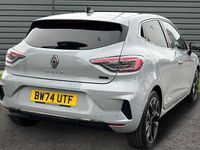 Używany Renault Clio V Techno 143 KM (105 kW) 2025 Hatchback