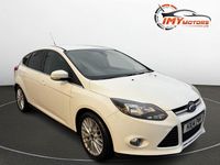 Used Ford Focus Zetec 125 HP (91 kW) 2014 White Hatchback