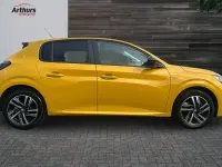 Used Peugeot 208 Active+ 99 HP (72 kW) 2023 Yellow Hatchback