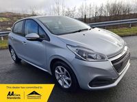 Second-hand Peugeot 208 Active 82 CP (60 kW) 2016 Argintiu Hatchback