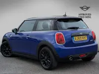 Usado Mini Cooper Classic 134 CV (98 kW) 2020 Azul Utilitario