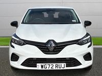 Used Renault Clio V Evolution 90 HP (66 kW) 2022 White Hatchback