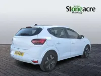 Usado Dacia Sandero Journey 90 CV (66 kW) 2024 Blanco Utilitario