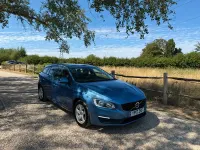 Used Volvo V60 Business Edition 150 HP (110 kW) 2017 Blue Estate