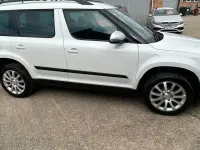 Used Skoda Yeti Outdoor SE 110 HP (80 kW) 2016 White SUV