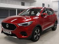 Usado MG ZS Excite 106 HP (77 kW) 2023 Vermelho Sedan