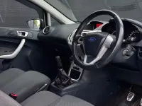 Used Ford Fiesta Zetec 2012 White Hatchback