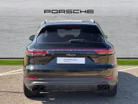 Used Porsche Cayenne Platinum Edition 462 HP (339 kW) 2023 Black SUV