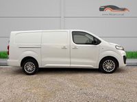 Used Vauxhall Vivaro S 100 HP (73 kW) 2023 White MPV