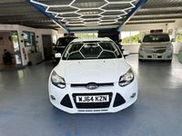 Used Ford Focus Zetec 2014 White Estate