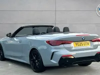 Usado BMW 420 M Sport 181 HP (133 kW) 2025 Cinzento Cabrios