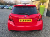 Used Toyota Yaris Sport 99 HP (72 kW) 2015 Red Hatchback