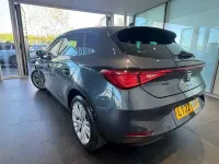 Begagnad Seat Leon SE Dynamic 108 HK (79 kW) 2022 Grå Halvkombi