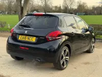Begagnad Peugeot 208 GT-line 110 HK (80 kW) 2016 Svart Halvkombi