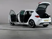 Used Cupra Leon 150 HP (110 kW) 2023 White Hatchback