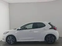 Used Toyota Yaris Design 116 HP (85 kW) 2023 White Hatchback