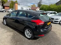 Gebraucht Ford Focus Zetec 2015 Schwarz Kleinwagen