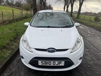 Used Ford Fiesta Zetec 2010 White Hatchback