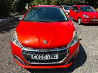 Used Peugeot 208 Allure 82 HP (60 kW) 2015 Orange Hatchback