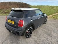 Usado Mini John Cooper Works Hatch 231 CV (169 kW) 2017 Gris Utilitario