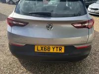 Used Vauxhall Grandland X 130 HP (95 kW) 2018 Grey SUV