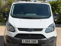 Used Ford Transit Custom 105 HP (77 kW) 2016 White Van