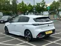 Usado Peugeot 308 GT 134 HP (98 kW) 2025 Branco Citadino