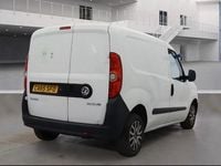 Used Vauxhall Combo 2016 White MPV