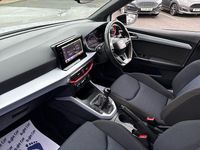 Begagnad Seat Arona FR 2023 Vit SUV