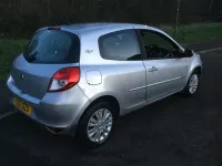 Used Renault Clio 2012 Arctic silver Hatchback
