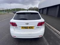 Usado Toyota Avensis 147 CV (108 kW) 2010 Blanco Familiar