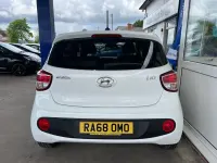 Used Hyundai i10 GO! 100 HP (73 kW) 2019 White Hatchback