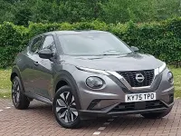 Usado Nissan Juke Acenta Premium 114 CV (83 kW) 2025 Gris SUV