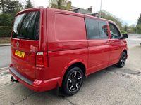 Usado VW Transporter Highline 204 HP (150 kW) 2017 Vermelho Van