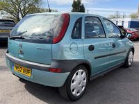 Używany Vauxhall Corsa Elegance 2003 Zielony Hatchback