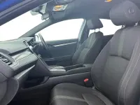 Käytetty Honda Civic SR 120 HP (88 kW) 2018 Sininen Viistoperä