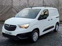 Used Vauxhall Combo Edition 100 HP (73 kW) 2021 White Sedan