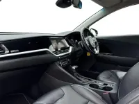Used Kia Niro 141 HP (103 kW) 2020 White pearl SUV