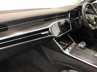 Used Audi RS6 Advanced 600 HP (441 kW) 2021 Black Estate