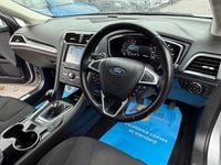 Used Ford Mondeo Titanium 150 HP (110 kW) 2015 Silver Hatchback